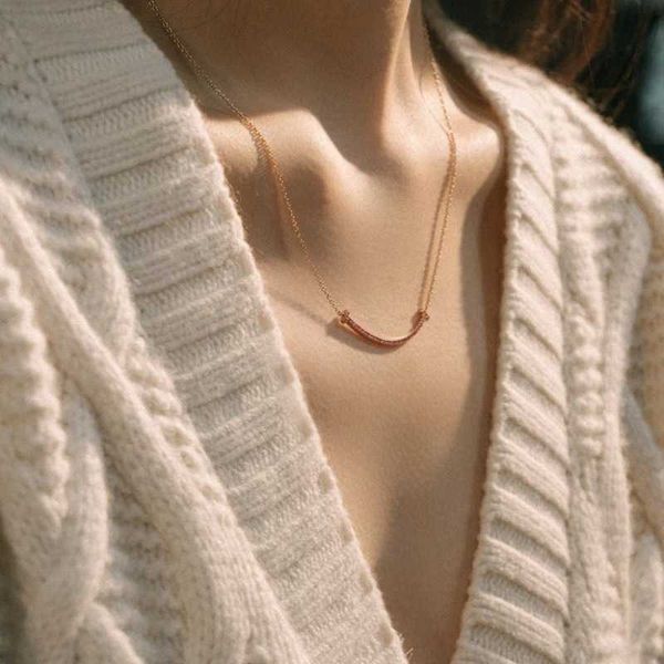 designer925 sterling silver smiling face necklace t series pendant 18k rose gold powder diamond collar chain colorless on valentine's d, Black
designer925 sterling silver smiling face necklace t series pendant 18k rose gold powder diamond collar chain colorless on valentine's d, Black
