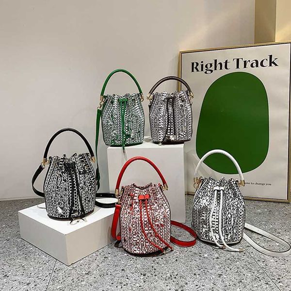 bucket bag printed drawstring womens bags 2023 new fashion versatile one shoulder crossbody handbag, Brown;gray
bucket bag printed drawstring womens bags 2023 new fashion versatile one shoulder crossbody handbag, Brown;gray