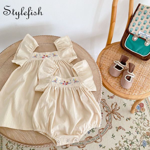 rompers ins summer infant girl baby flower embroidered skirt cotton big fly sleeve khaki sister dress baby girl romper dress 230421, Blue
rompers ins summer infant girl baby flower embroidered skirt cotton big fly sleeve khaki sister dress baby girl romper dress 230421, Blue