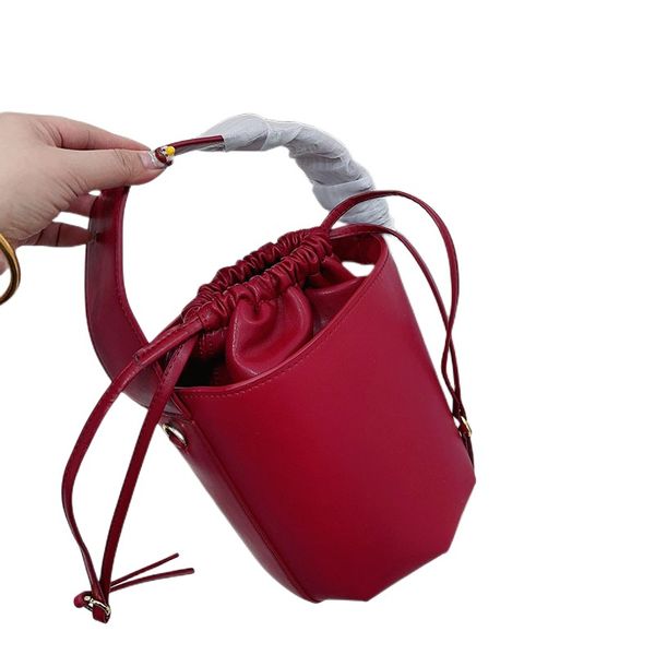 genuine bucket bags ladies sling bags shoulder bag purses letter designer overnight bag luxury travel crossbody fashion purse shipping handb
genuine bucket bags ladies sling bags shoulder bag purses letter designer overnight bag luxury travel crossbody fashion purse shipping handb