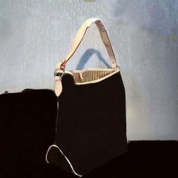 for white women 42cm shoulder bags genuine leather handbags dust bags wallets a37 291c
for white women 42cm shoulder bags genuine leather handbags dust bags wallets a37 291c