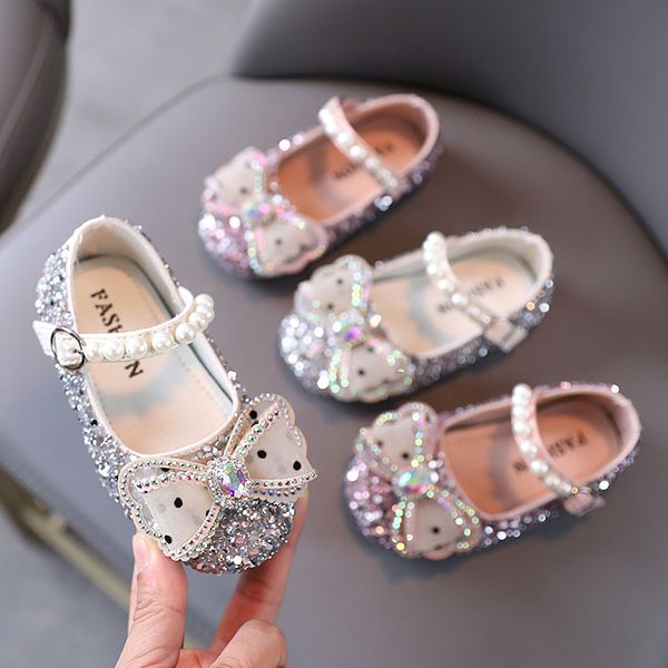 sandals spring autumn baby girls princess shoes soft bottom summer toddler beach shoes cute flower flats shoes pink silver 230421, Black;red
sandals spring autumn baby girls princess shoes soft bottom summer toddler beach shoes cute flower flats shoes pink silver 230421, Black;red