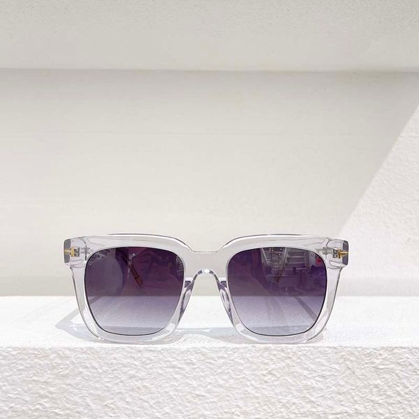 designer new eyewear sunglasses for men womens small face new eye protection sunshade sunglasses trendy middle frame, White;black
designer new eyewear sunglasses for men womens small face new eye protection sunshade sunglasses trendy middle frame, White;black