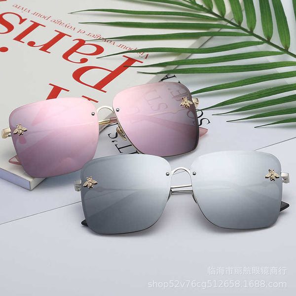 2019 new polarized little bee sunglasses fashion versatile color film box glasses, White;black
2019 new polarized little bee sunglasses fashion versatile color film box glasses, White;black