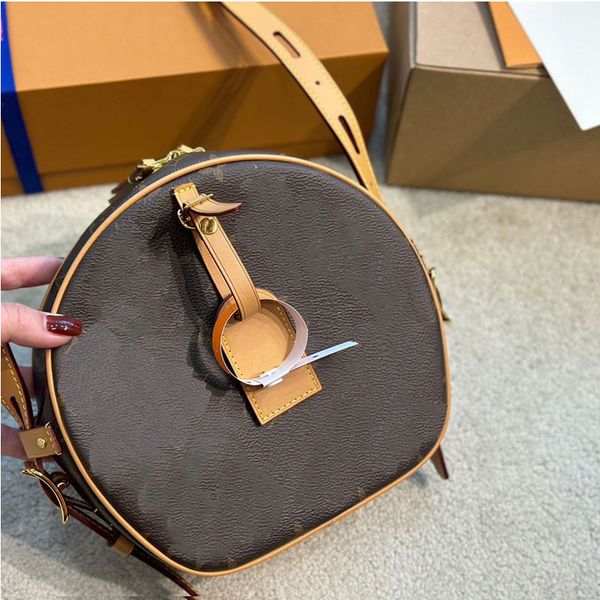 designer women's bag shoulder bag tote mini soft round cake folding box fashion women's leather purse cute internet celebrity the
designer women's bag shoulder bag tote mini soft round cake folding box fashion women's leather purse cute internet celebrity the