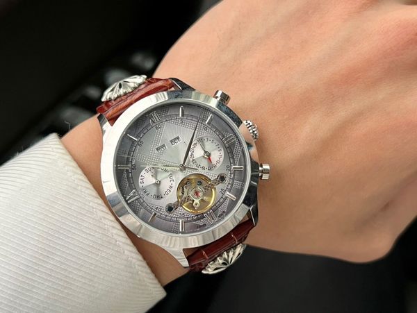 2023 42.4 new mens sports watch designer luxury watch stainless steel material sapphire glass waterproof glow watch for men automatic watche, Slivery;golden
2023 42.4 new mens sports watch designer luxury watch stainless steel material sapphire glass waterproof glow watch for men automatic watche, Slivery;golden