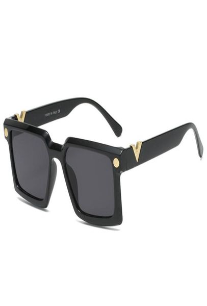 l6929 fashion round sunglasses eyewear sun glasses designer brand black metal frame dark 50mm glass lenses for mens womens better 4512576, White;black
l6929 fashion round sunglasses eyewear sun glasses designer brand black metal frame dark 50mm glass lenses for mens womens better 4512576, White;black