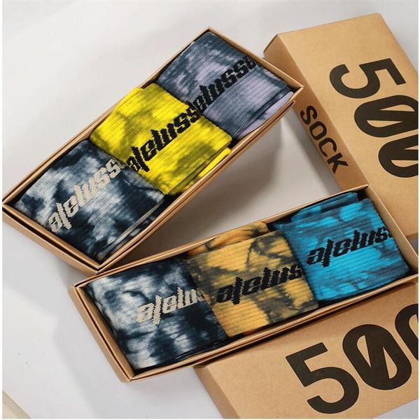 3 pairs box fashion tie-dye socks 500 style europe hip hop match tidal youth men and women personality sports sock177m, Black
3 pairs box fashion tie-dye socks 500 style europe hip hop match tidal youth men and women personality sports sock177m, Black