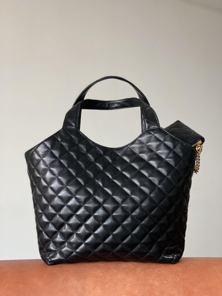 large shopping bag 100% napa sheepskin woman shoulder bag with high precision brass hardware small size: bottom length 31.5cm, bag opening 5
large shopping bag 100% napa sheepskin woman shoulder bag with high precision brass hardware small size: bottom length 31.5cm, bag opening 5