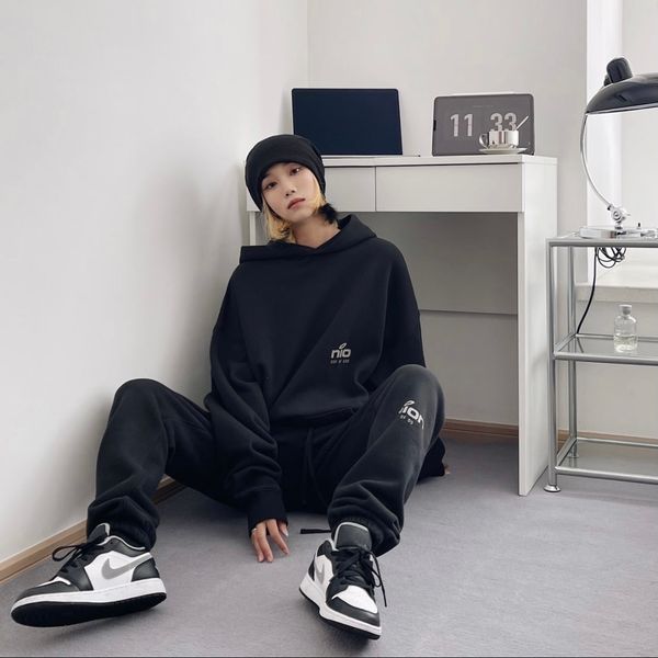 23ss high street men's pants american limited letter printed drawstring trousers thick casual outdoor relaxed sports training fashion s, Black
23ss high street men's pants american limited letter printed drawstring trousers thick casual outdoor relaxed sports training fashion s, Black