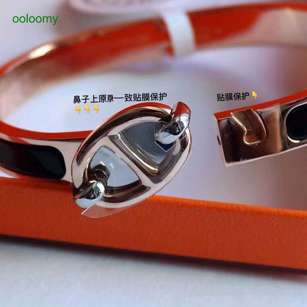 hemres designer bracelet gold bracelet for women high version h letter pig nose rose gold couple bracelet brass material lwj7, Black
hemres designer bracelet gold bracelet for women high version h letter pig nose rose gold couple bracelet brass material lwj7, Black