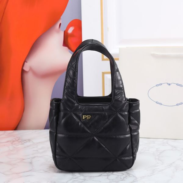 designer bag mini tote lambskin basket bag shoulder bag luxury brand pra handbag 1bg4 latest style diamond stitch design cluth bag retro und
designer bag mini tote lambskin basket bag shoulder bag luxury brand pra handbag 1bg4 latest style diamond stitch design cluth bag retro und