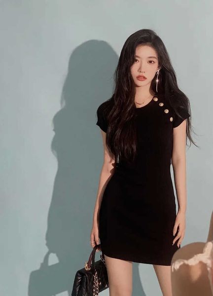 23ss womens designer clothing summer dresses women dress hollow out rotator cuff short sleeve knitted dress womens clothing, Black;gray
23ss womens designer clothing summer dresses women dress hollow out rotator cuff short sleeve knitted dress womens clothing, Black;gray