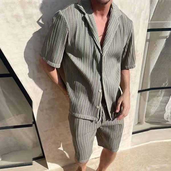 mens tracksuits summer casual loose short sleeve shirt shorts suit fashion stripe sports men 230420, Gray
mens tracksuits summer casual loose short sleeve shirt shorts suit fashion stripe sports men 230420, Gray