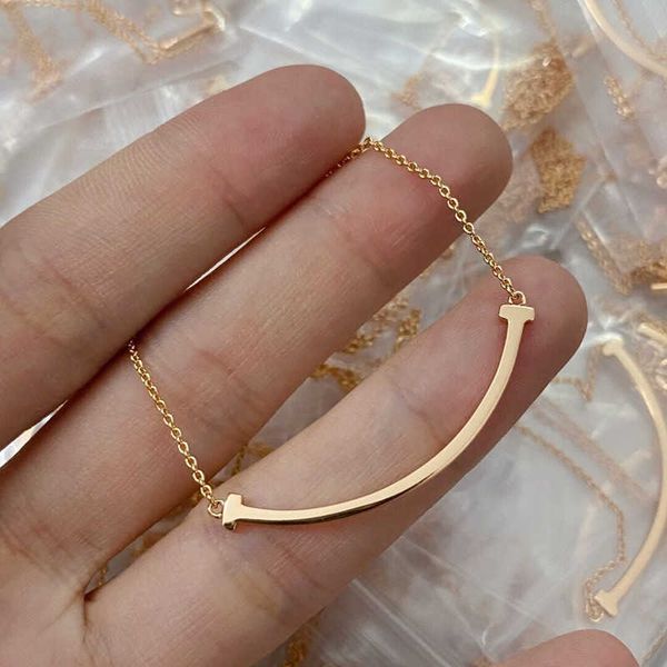 designerhigh version tiffy s925 silver smiley face smile necklace female 18k rose gold small size smooth diamond pendant clavicle chain, Black
designerhigh version tiffy s925 silver smiley face smile necklace female 18k rose gold small size smooth diamond pendant clavicle chain, Black