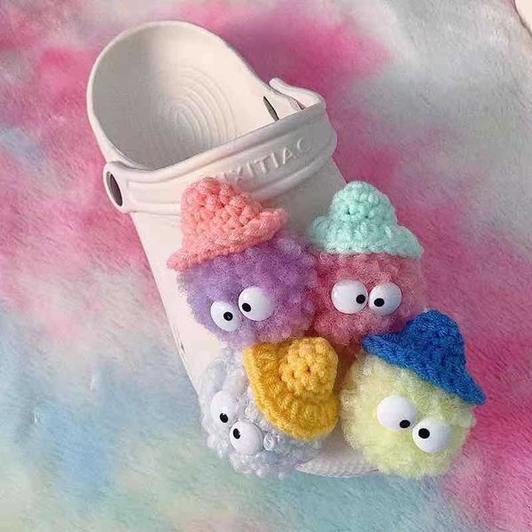 shoe accessories fashion trend vitality croc charms designer cute plush ball clogs buckle 2023 new colorful handmade s for 230417, White;pink
shoe accessories fashion trend vitality croc charms designer cute plush ball clogs buckle 2023 new colorful handmade s for 230417, White;pink