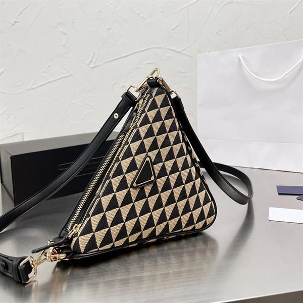 woman designers embroidered waist bags shoulder bag two-in-one crossbody belt bumbag cross body purse fanny pack multi color embro318y
woman designers embroidered waist bags shoulder bag two-in-one crossbody belt bumbag cross body purse fanny pack multi color embro318y