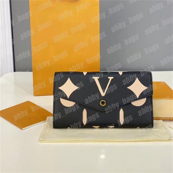 luxury empreinte wallets for woman designer victorine billfold womens cardholder square purse v wallet clutch card holder287s, Red;black
luxury empreinte wallets for woman designer victorine billfold womens cardholder square purse v wallet clutch card holder287s, Red;black