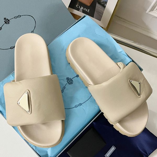 sandali slider soft in nappa imbottita slippers famous brand sandals triangle logo shows brand charm leisure swimming pool beach slippers sa, Black
sandali slider soft in nappa imbottita slippers famous brand sandals triangle logo shows brand charm leisure swimming pool beach slippers sa, Black