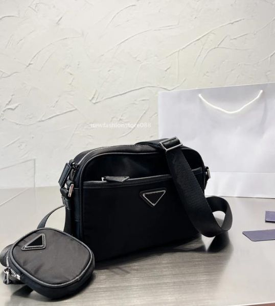 luxurys designer bags fashion shoulder bag women leather chain handbag crossbody lady luxury designers purse messenger bag
luxurys designer bags fashion shoulder bag women leather chain handbag crossbody lady luxury designers purse messenger bag