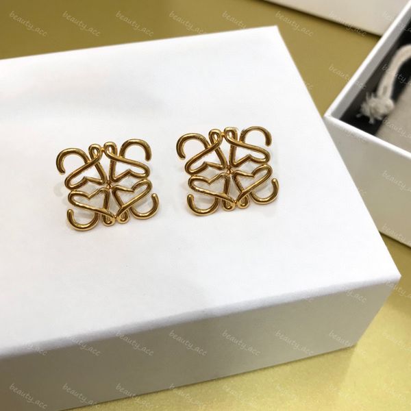 fashion letters earrings for women simple stud earring luxury designer jewelry gold aretes men earings with box designers accessories beauty, Golden;silver
fashion letters earrings for women simple stud earring luxury designer jewelry gold aretes men earings with box designers accessories beauty, Golden;silver