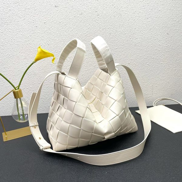 cassette bowling bag medium intreccio woven leather handbags with detachable strap luxury designer shoulder bags 9663
cassette bowling bag medium intreccio woven leather handbags with detachable strap luxury designer shoulder bags 9663