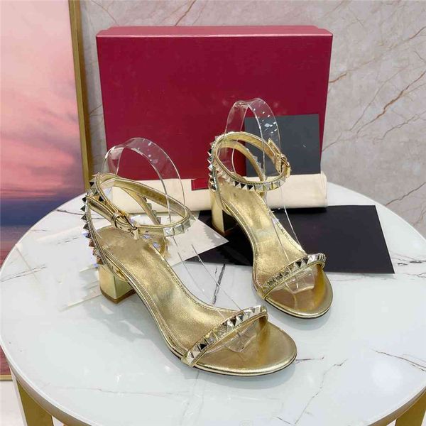 fashion sandals luxury design 2023 valentinoity women high heel leather letter wedding party casual slippers 05-009, Black
fashion sandals luxury design 2023 valentinoity women high heel leather letter wedding party casual slippers 05-009, Black