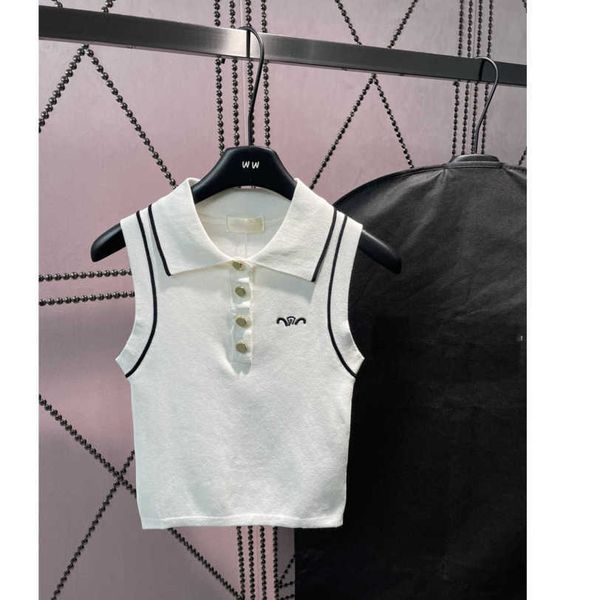 23ss womens tanks camis womens designer clothing vest camis tank camisole vests color matching lapels polo shirt embroidery knitted vest wom, White
23ss womens tanks camis womens designer clothing vest camis tank camisole vests color matching lapels polo shirt embroidery knitted vest wom, White