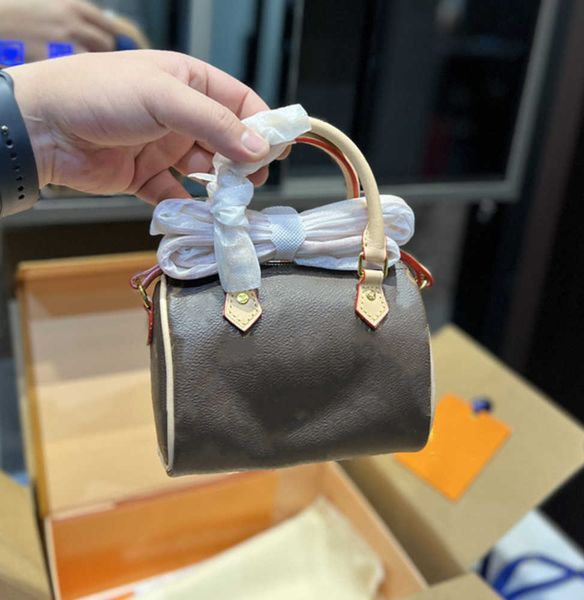 evening bags nano speedy classic cross body bag summer women luxurys embossed monograms handbag realy sleather ladies speedys designer bags
evening bags nano speedy classic cross body bag summer women luxurys embossed monograms handbag realy sleather ladies speedys designer bags