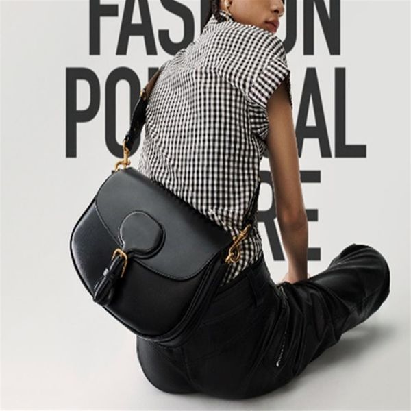 high luxury version flip open design magnetic buckle bag positive tie-in decoration imported cowhide match the original single ha2180
high luxury version flip open design magnetic buckle bag positive tie-in decoration imported cowhide match the original single ha2180