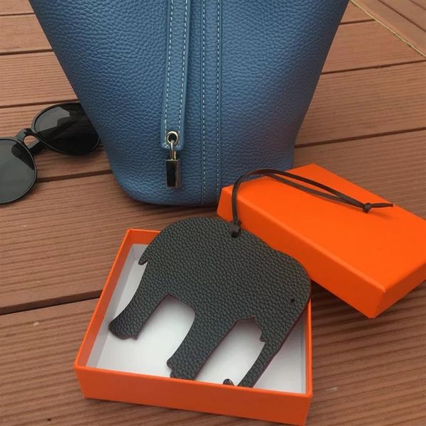 fashion mode vintage basic chapstick holder sports keychain298a, Black
fashion mode vintage basic chapstick holder sports keychain298a, Black