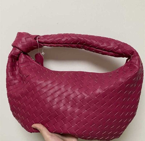 2022 fashion bags hand- luxury woven leather printing large-capacity shoulder bag ladies pu knotted handle casual hando
2022 fashion bags hand- luxury woven leather printing large-capacity shoulder bag ladies pu knotted handle casual hando
