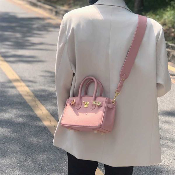 designer bag herms tote bag shoulder bag crossbody mini size lychee patterned womens bag single shoulder carrying small bag simple and versa
designer bag herms tote bag shoulder bag crossbody mini size lychee patterned womens bag single shoulder carrying small bag simple and versa