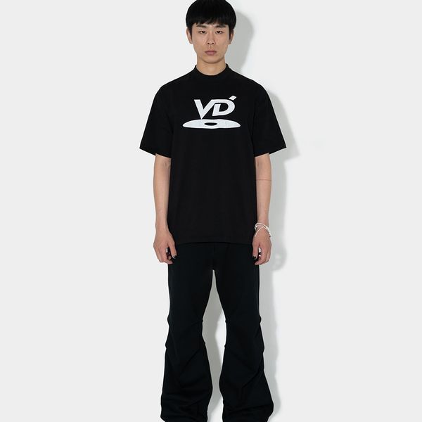 t-shirts 23ss new classic woman men's hip-hop vintage washed vd letter printed tee casual summer short sleeve fashion breathable high s, White;black
t-shirts 23ss new classic woman men's hip-hop vintage washed vd letter printed tee casual summer short sleeve fashion breathable high s, White;black