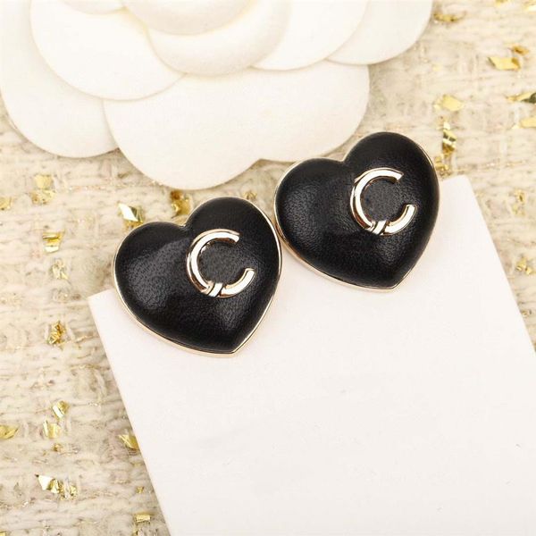 2022 luxury quality charm heart shape with black genuine leather in 18k gold plated have box stamp ps3439a283o, Golden
2022 luxury quality charm heart shape with black genuine leather in 18k gold plated have box stamp ps3439a283o, Golden