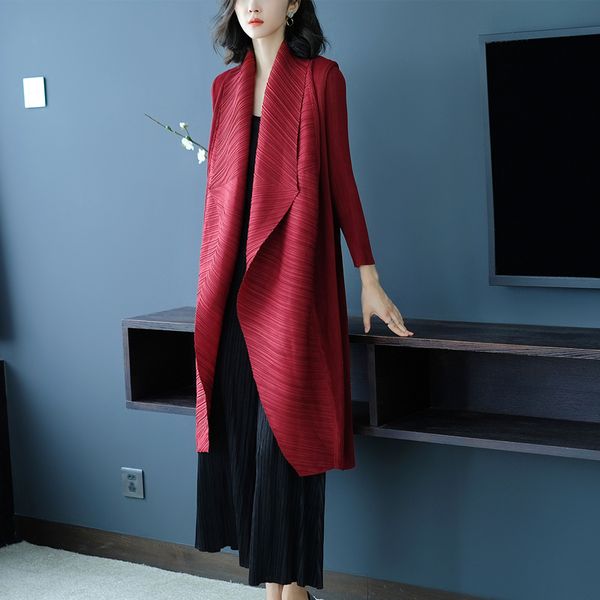women's trench coats yudx springautumn women miyak pleated fashion solid long sleeve turndown collar high street loose large size 23042, Tan;black
women's trench coats yudx springautumn women miyak pleated fashion solid long sleeve turndown collar high street loose large size 23042, Tan;black
