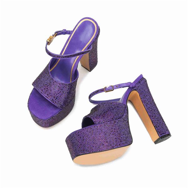 fashion sandals luxury design 2023 valentinoity women high heel leather letter logo wedding party casual slippers 05-006, Black
fashion sandals luxury design 2023 valentinoity women high heel leather letter logo wedding party casual slippers 05-006, Black