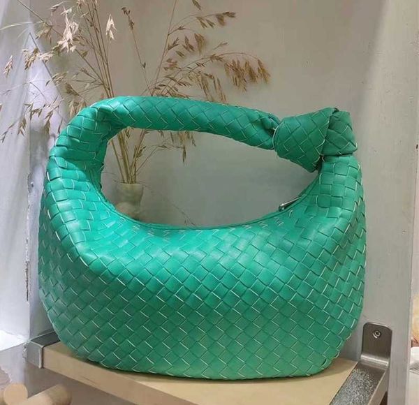 2022 fashions bag hand- luxury woven leather printing large-capacity shoulder bag ladies pu knotted handle casual hand
2022 fashions bag hand- luxury woven leather printing large-capacity shoulder bag ladies pu knotted handle casual hand