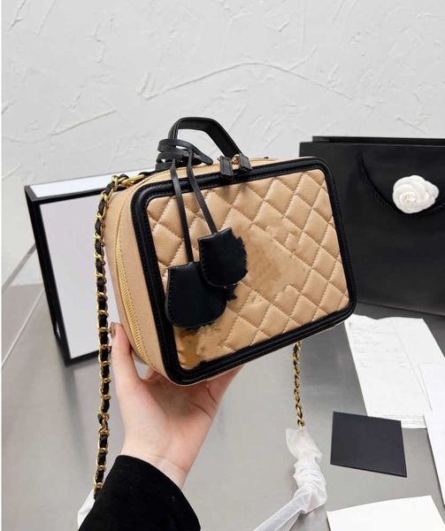 evening bags c women's bags fashion designer bags portable makeup small bag shoulder messenger chains refined and versatile various tre
evening bags c women's bags fashion designer bags portable makeup small bag shoulder messenger chains refined and versatile various tre
