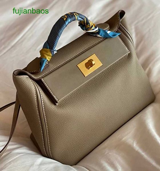 hemres 2023 model 2424 head layer lychee grain cow leather bag fashion versatile shoulder handbag, Black
hemres 2023 model 2424 head layer lychee grain cow leather bag fashion versatile shoulder handbag, Black