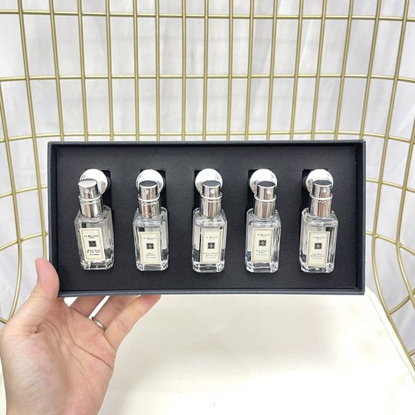 luxuries designer perfume jo-malone cologne for men long lasting gentleman perfume amazing smell portable fragrance kits 9 ml *5 set
luxuries designer perfume jo-malone cologne for men long lasting gentleman perfume amazing smell portable fragrance kits 9 ml *5 set