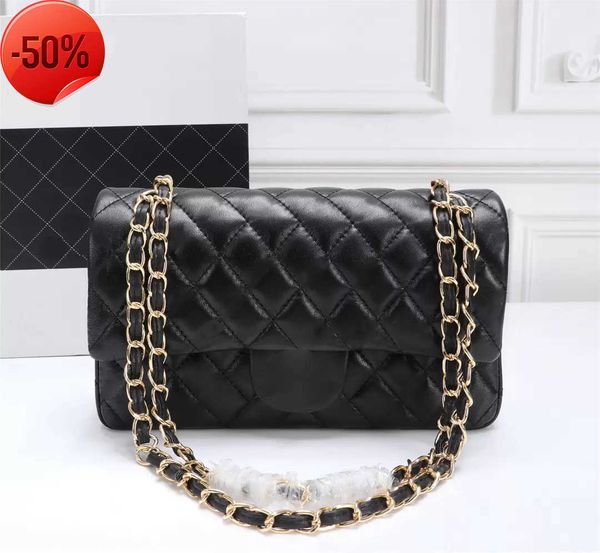custom luxury brand handbag channel women's bag 2023 leather gold chain crossbody 2.55cm black and white pink cattle cliph
custom luxury brand handbag channel women's bag 2023 leather gold chain crossbody 2.55cm black and white pink cattle cliph