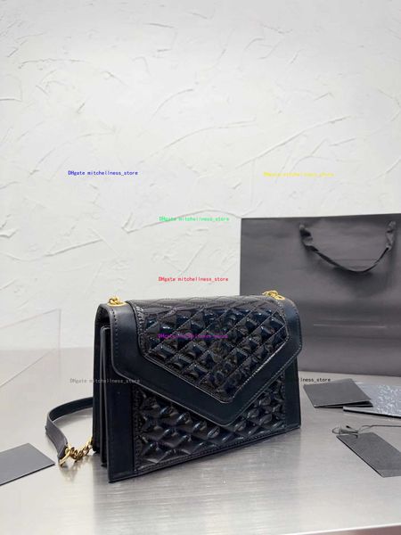 leather wallet single shoulder bag crossbody bag gold label tag sewn chain versatile grain cow leather women's
leather wallet single shoulder bag crossbody bag gold label tag sewn chain versatile grain cow leather women's