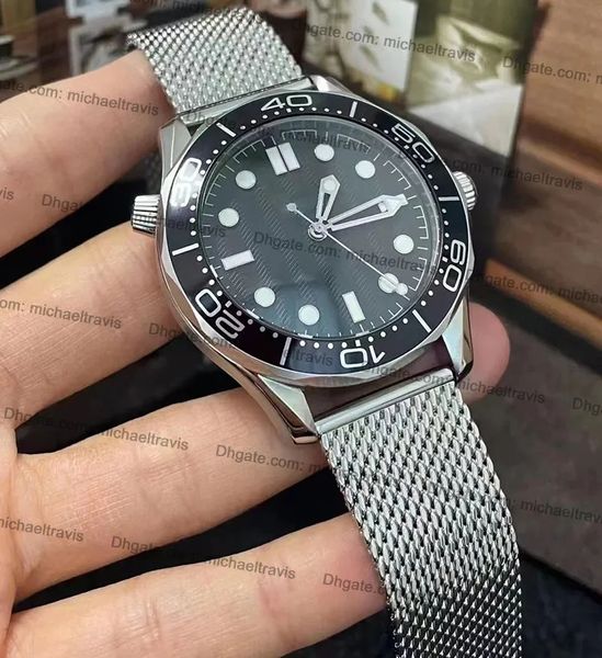 luxury men's watch automatic mechanical movement 60th anniversary 42mm stainless steel mesh with waterproof men's watch, Slivery;golden
luxury men's watch automatic mechanical movement 60th anniversary 42mm stainless steel mesh with waterproof men's watch, Slivery;golden