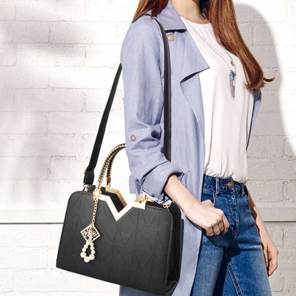 evening bags new ladies bag summer mobile phone zipper leather handbag fashion thin shoulder elegant crossbody bag j230420
evening bags new ladies bag summer mobile phone zipper leather handbag fashion thin shoulder elegant crossbody bag j230420