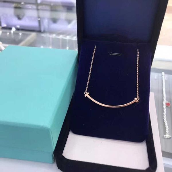 tiffy smile medium necklace high end silver plated 18k smooth pendant simple smiling face collar chain female, Black
tiffy smile medium necklace high end silver plated 18k smooth pendant simple smiling face collar chain female, Black