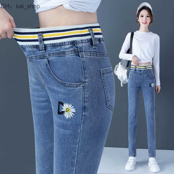 women's jeans high waisted oversized elastic waist middle-aged slimming pants 31, Blue
women's jeans high waisted oversized elastic waist middle-aged slimming pants 31, Blue