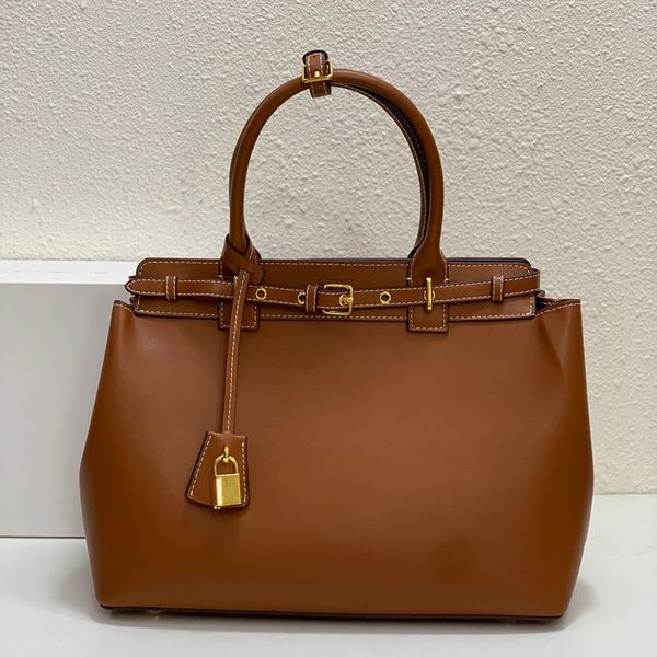Straps Material New Arrival Handheld Briefcase With Adjustable Shoulder Cowhide And Zippered Inner Pocket For Storage white leather handbag, Black
Straps Material New Arrival Handheld Briefcase With Adjustable Shoulder Cowhide And Zippered Inner Pocket For Storage white leather handbag, Black