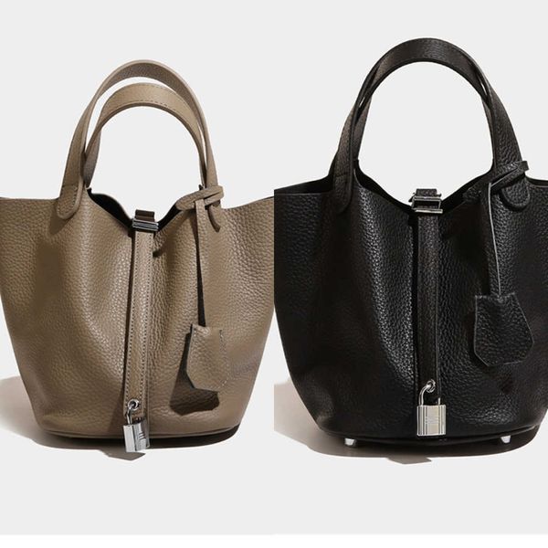 designer luxury bag vegetable basket layer cowhide solid color simple and portable bucket elling temperament versatile women's bag2q3b6
designer luxury bag vegetable basket layer cowhide solid color simple and portable bucket elling temperament versatile women's bag2q3b6