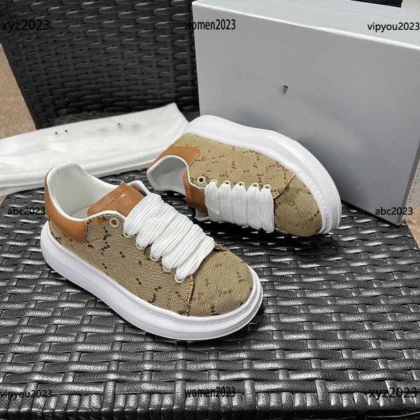 luxury letter printing kids shoes child sneakers baby casual shoes box protection fashion formal leather shoes children's size 26-35, Black;red
luxury letter printing kids shoes child sneakers baby casual shoes box protection fashion formal leather shoes children's size 26-35, Black;red